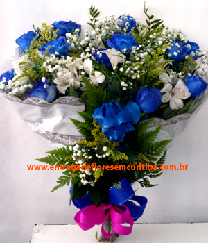 Cód: 5148                      Buquê 12 Rosas Azuis